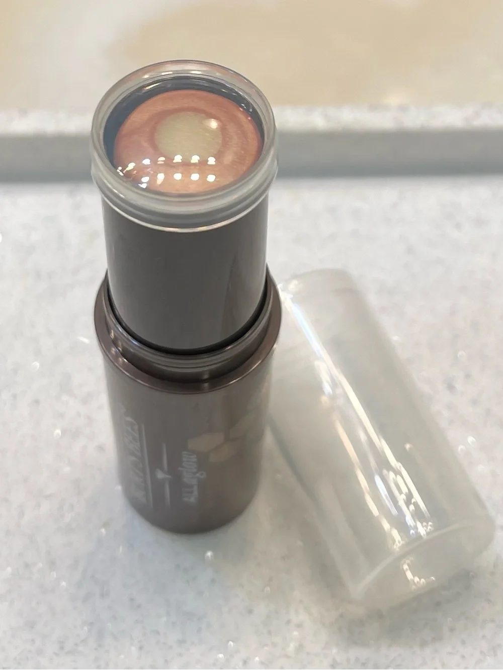 Burt’s Bees ~ ‘1605 GOLDEN SHIMMER’ ~ ALL Aglow Bronzer Stick ~ Full Size